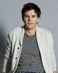 瑞恩·科万顿的照片