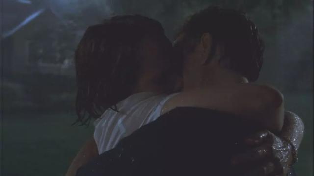 这片90%的时间就一个人,上映票房却拿下30亿,因为拍的太牛了!