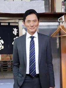 在《孤独的美食家 第六季》里松重丰饰演井之头五郎的角色剧照