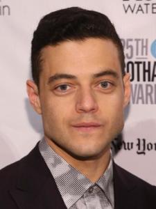 在《黑客军团 第二季》里拉米·马雷克(Rami Malek),饰演Elliot Alderson的角色剧照