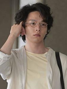 在《岸边露伴一动不动》里中村伦也饰演平井太郎的角色剧照