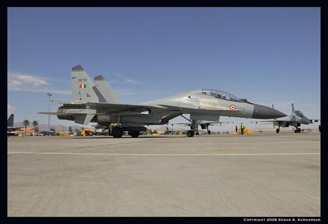 蓝天铁翼红旗军