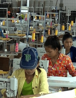 激变中的中国制造业 服装产业街正在发生着什么